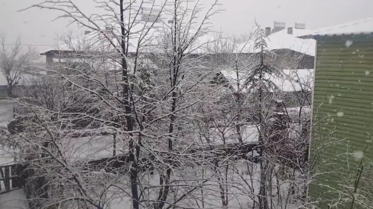 Adana Tufanbeyli’de kar yağışı etkili oldu