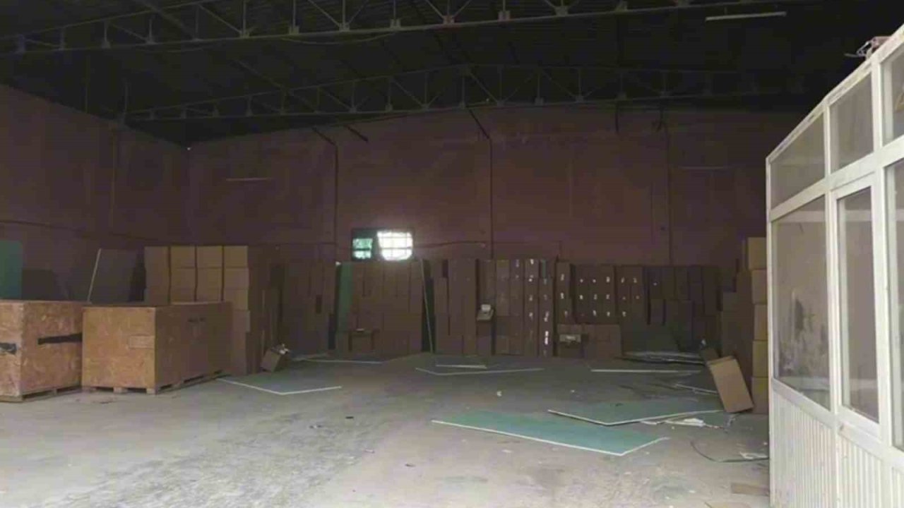 Adana’da 66 milyon kaçak makaron ele geçirildi