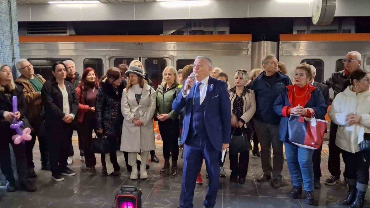 Adana’da 93 yazar ve şair Dünya Öykü Günü ve Sevgililer Günü’nü bir arada kutladı