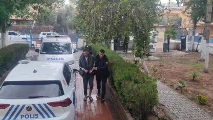 Adana’da biri cinayetten aranan 2 firari hükümlü yakalandı