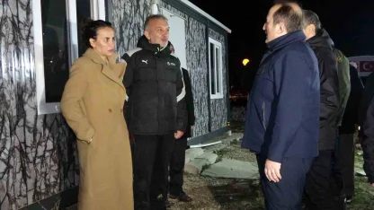 AFAD Başkanı Pehlivan: "(Uşak’taki taşkınlar) Şu an itibarıyla yaklaşık 100 araç, 150 personel görev yapıyor"