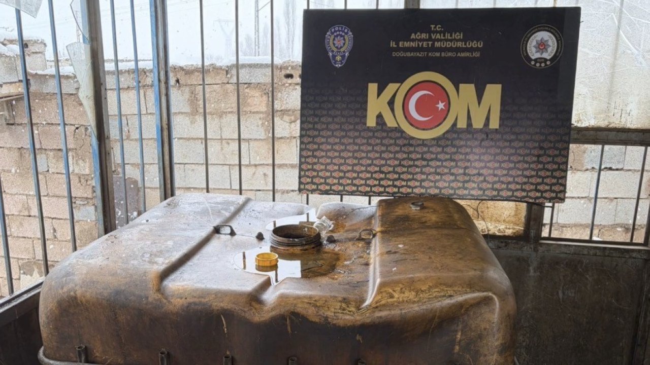 Ağrı’da 5 bin litre kaçak akaryakıt ve 499 sikke ele geçirildi