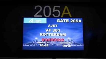 AJet’in İstanbul-Rotterdam seferleri başladı