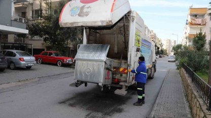 Akdeniz Belediyesinden konteynerlere kapsamlı temizlik çalışması
