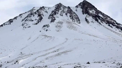 Aktif yanardağ olan Hasan Dağı gözlem altında