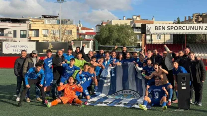Aliağa Helvacı Spor U-18 Takımı, İzmir şampiyonu oldu