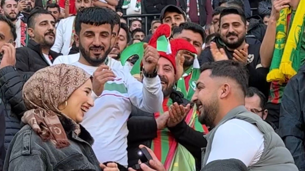 Amed Sportif Faaliyetler maçı öncesi tribünde sürpriz teklif