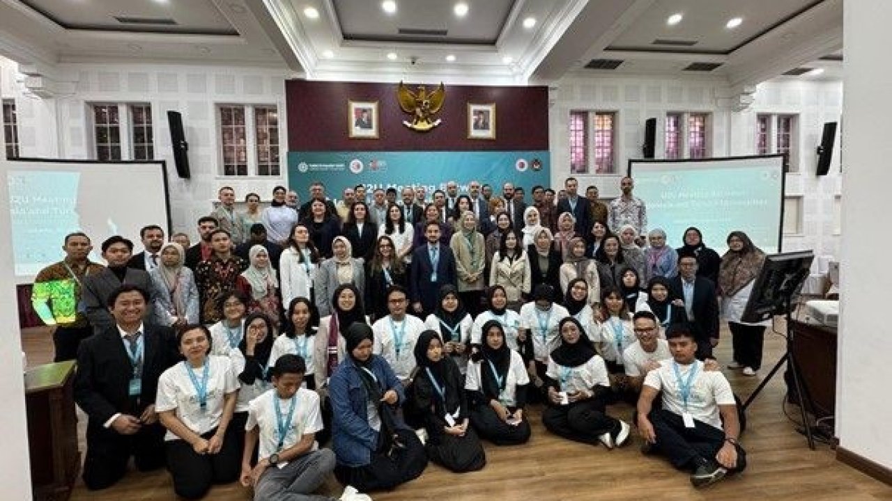 Anadolu Üniversitesi, Endonezya’da Türk Üniversiteleri Eğitim Fuarı’nda temsil edildi