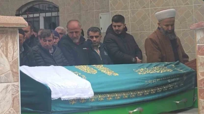Ankara’da aile katliamı yapan ve intihar eden şahıs ile annesi Gebze’de defnedildi