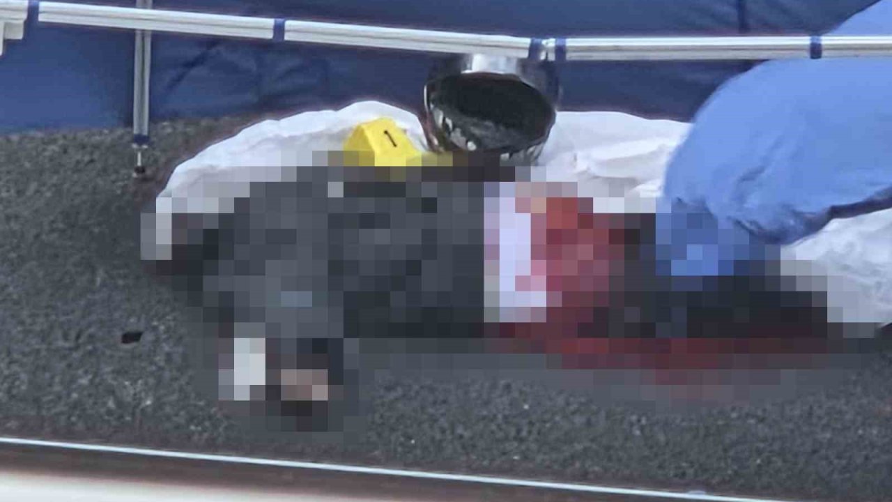 Ankara’da feci kaza: bariyere çarpan motosikleti sürücünün üzerinden otobüs geçti