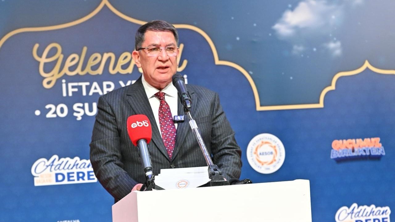 Antalya protokolü ve oda başkanları iftarda buluştu