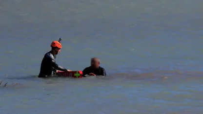 Antalya’da arkadaşlarına kızan belediye çalışanının eylemine can simitli müdahale