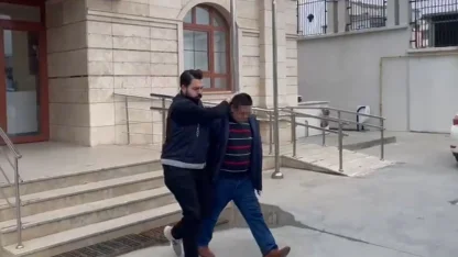 Arnavutköy’de elektrikli testereyle bir kişiyi yaralayan şüpheli adliyeye sevk edildi