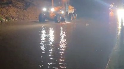 Aydın’ı sağanak vurdu: Söke ve Kuşadası yollarında ulaşım durdu