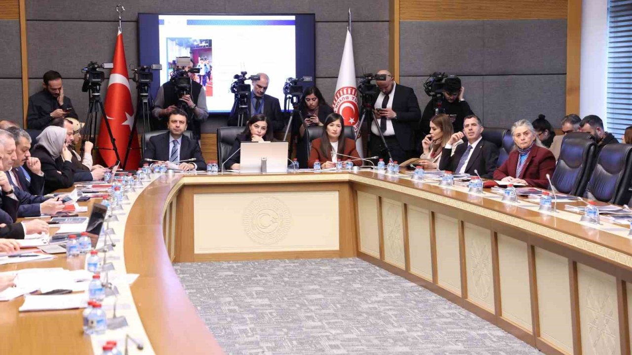 Bakan Bak: "Suça sürüklenen her çocuk, toplumsal hayata kazandırılması gereken bir bireydir"