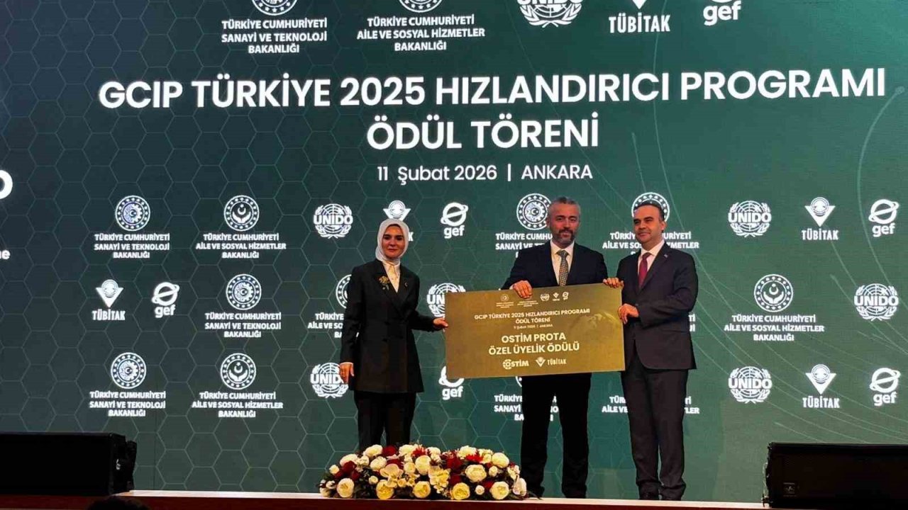 Bakan Göktaş: "Oyunları kapatmak, toptan yasaklamak gibi bir gündemimiz yok"