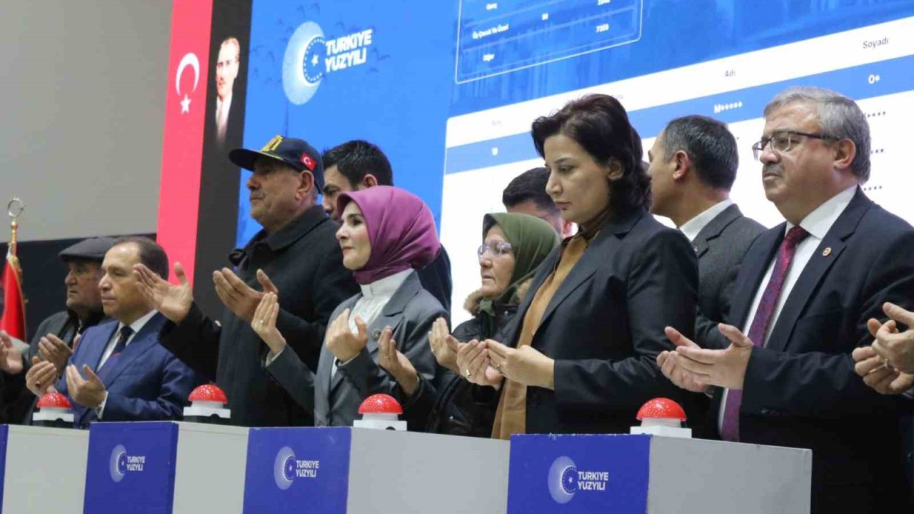 Bakan Göktaş: "Vatandaşlarımızın ev sahibi olma hayalini "Yüzyılın Konut Projesi" ile gerçek kılıyoruz"