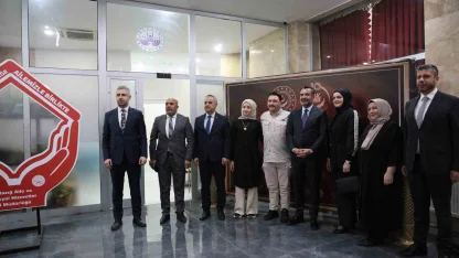 Bakan Göktaş’tan Elazığ’daki genç çiftlere sürpriz telefon: 51 milyon TL’lik dev destek