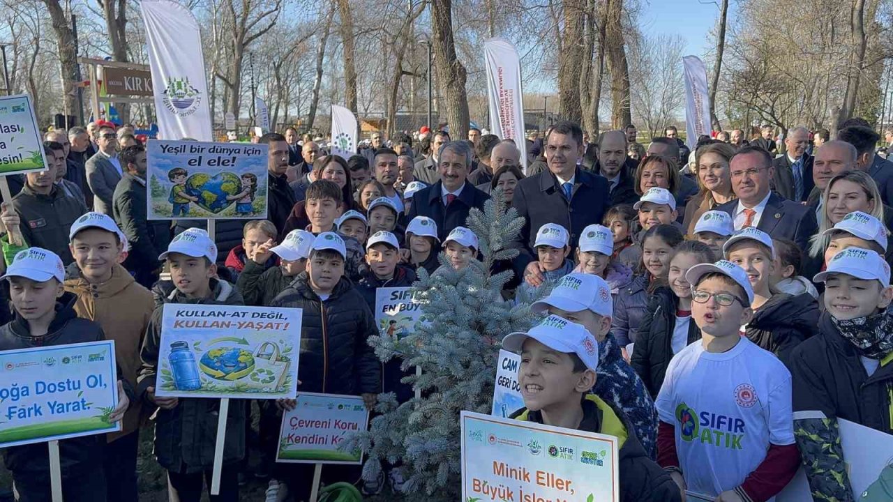 Bakan Kurum, sıfır atık şenliğine katıldı