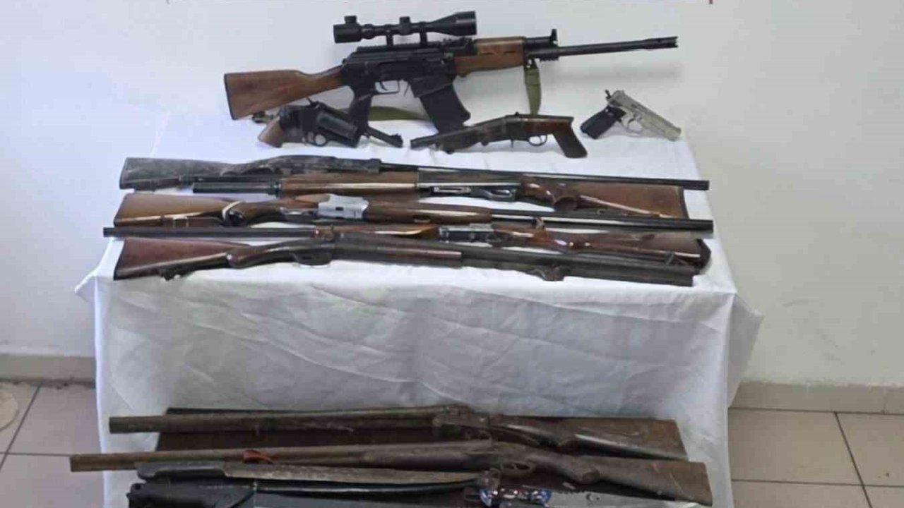 Bartın’da cephane gibi ev