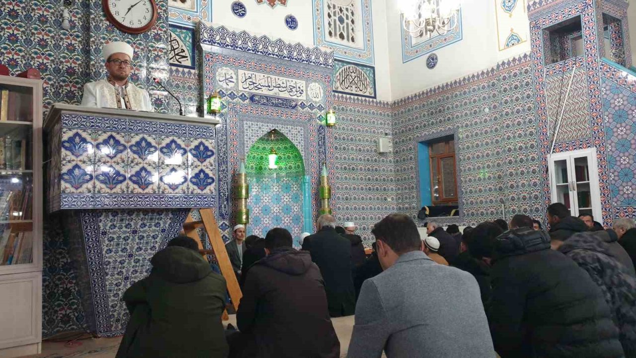 Başkale’de Berat Kandili idrak edildi