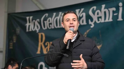 Başkan Ahmet Akın, Kepsutlularla iftar yaptı