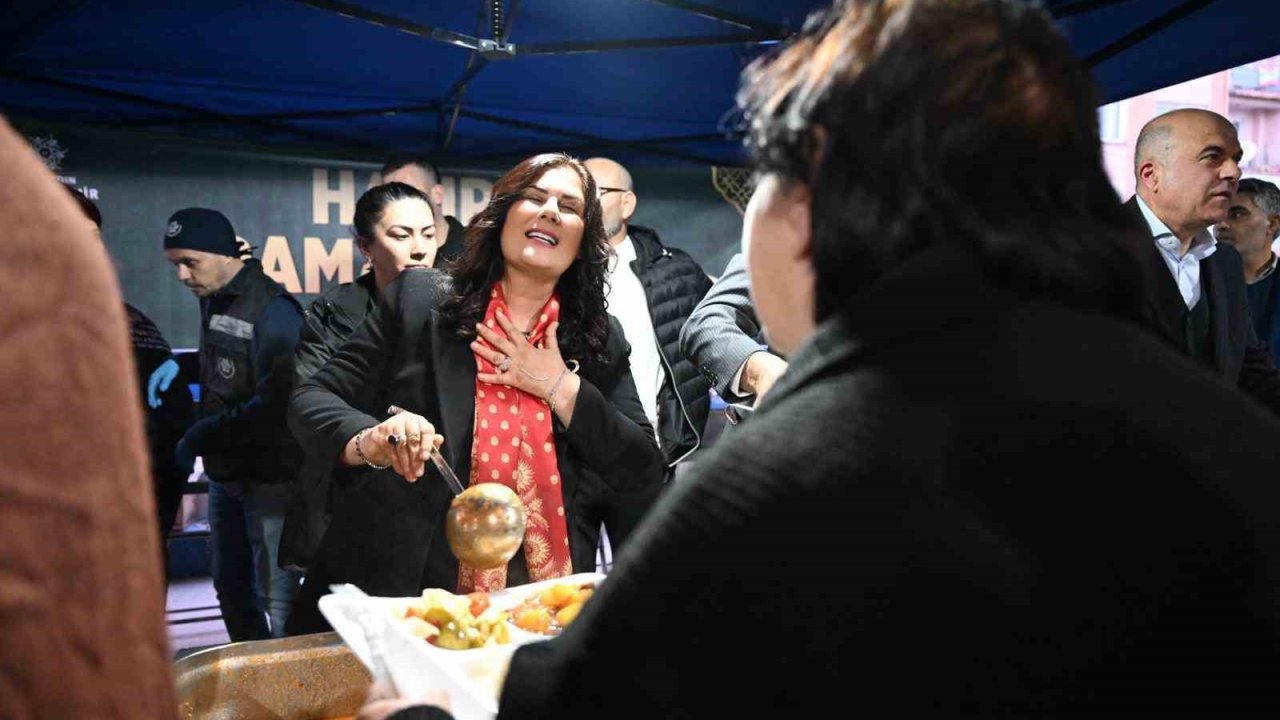 Başkan Çerçioğlu Söke’de kurulan iftar sofrasında vatandaşlarla buluştu