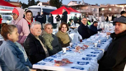 Başkan Gençay: "Sofralarımız paylaştıkça güzelleşiyor"