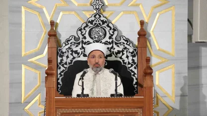 Berat Gecesi tüm yurtta dualarla idrak edildi