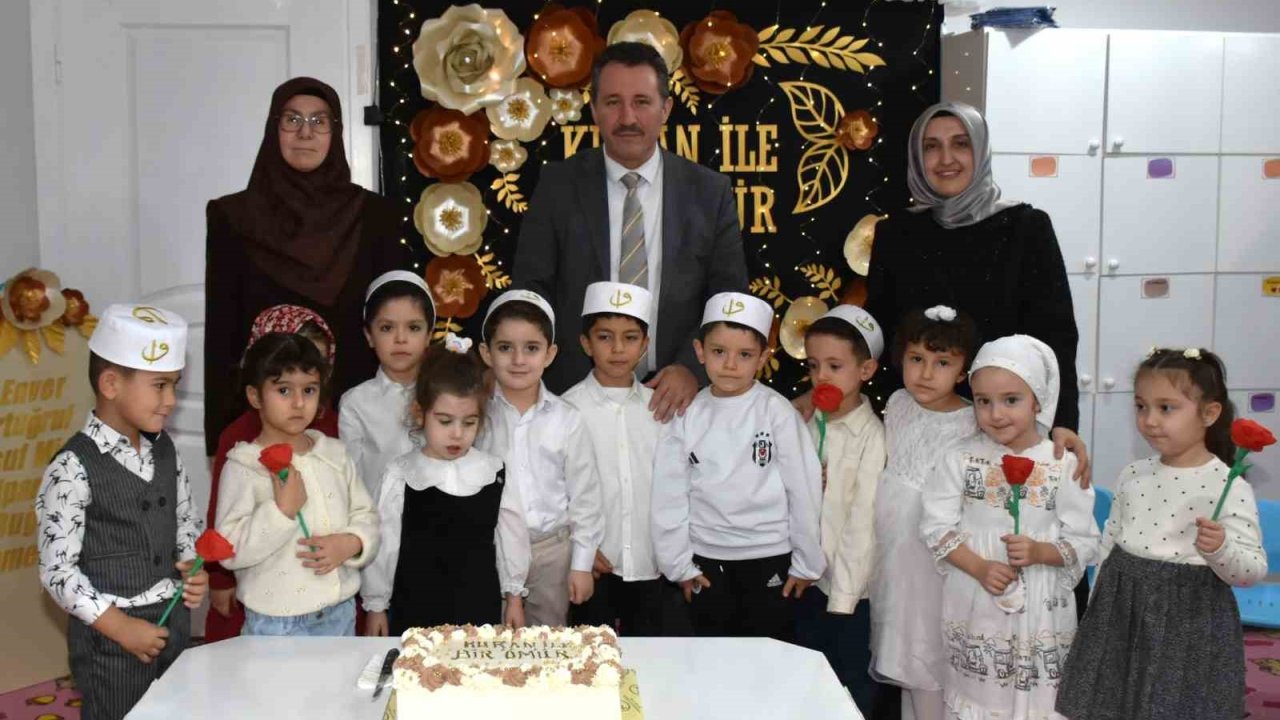 Bilecik’te minikler Kur’an’a geçmenin sevincini yaşadı