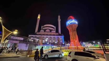 Bingöl’de ilk teravih coşkusu yaşandı