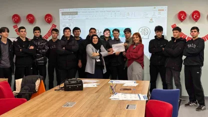 Binlerce öğrenci ara tatilde bilimle buluştu