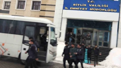 Bitlis merkezli yasa dışı bahis operasyonunda 24 kişi tutuklandı