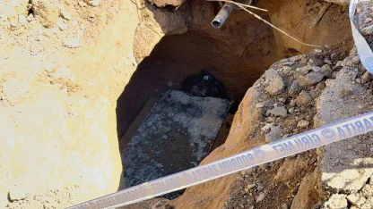 Bodrum’da su isale hattı kazısında lahit bulundu