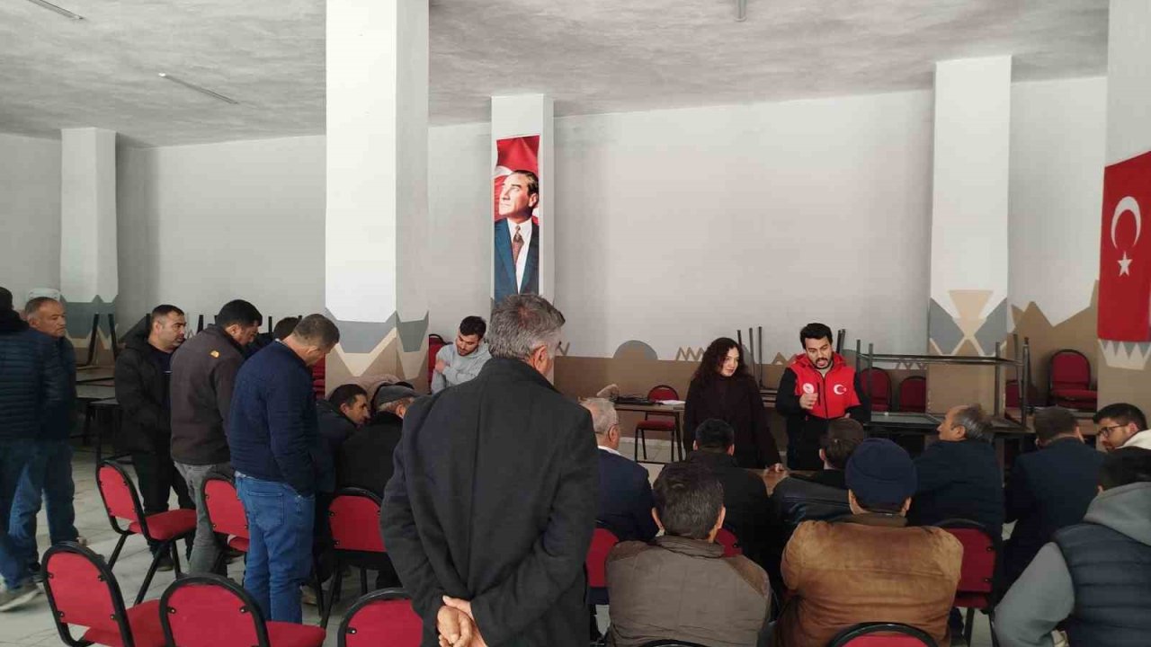 Bozköy’de bitki koruma ürünleri eğitimi düzenlendi