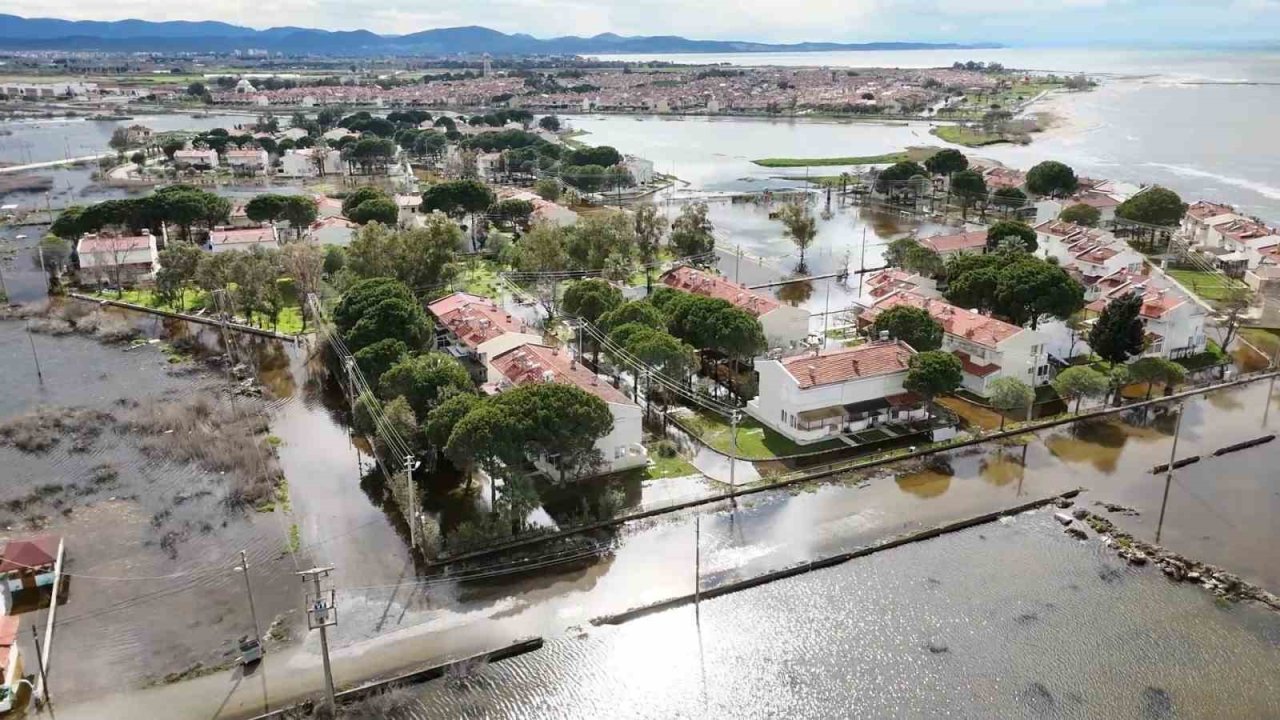 Burası Venedik değil Burhaniye