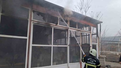 Burdur’da mobilya imalathanesinde yangın