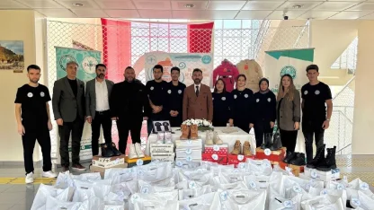 Burhaniye’de ihtiyaç sahibi öğrencilere kışlık destek sağlandı