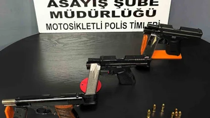 Bursa’da aranan şahıslara operasyon: Suç aletleriyle yakalandılar