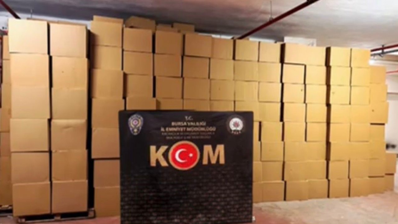 Bursa’da dev kaçak tütün operasyonu...Milyonlarca makaron ele geçirildi