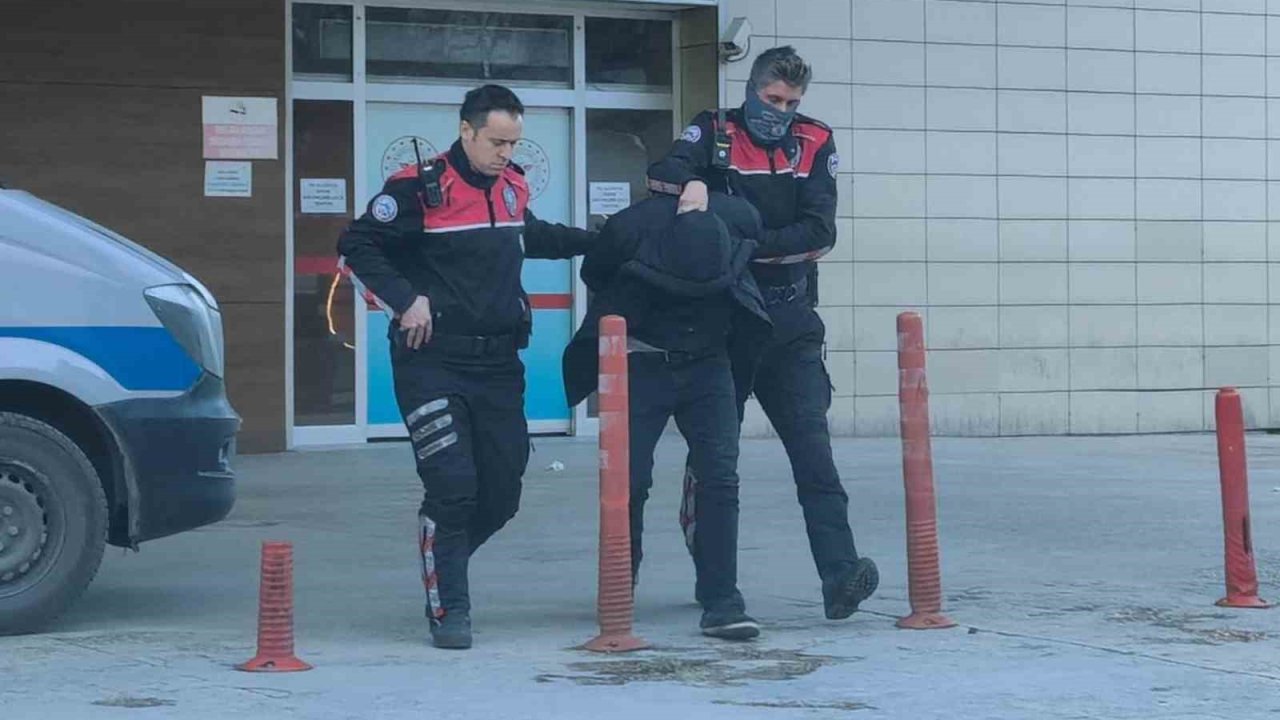 Bursa’da iki ayrı suçtan aranan şüpheli yakalandı