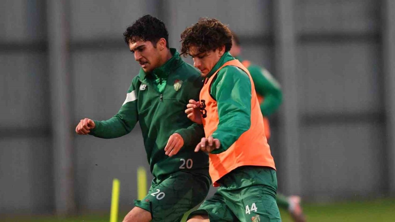 Bursaspor, Kırklarelispor maçı hazırlıklarına başladı