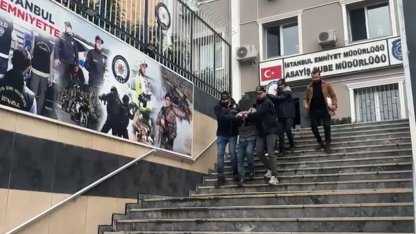 Büyükçekmece’de iş yerine molotoflu saldırı kamerada