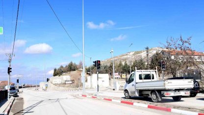 Büyükşehir Belediyesinden trafikte yaşanan sorunlara neşter