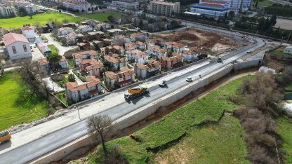 Büyükşehir’den Kötekli ve Yeniköy’e 3 Bin 700 metrelik sıcak asfalt