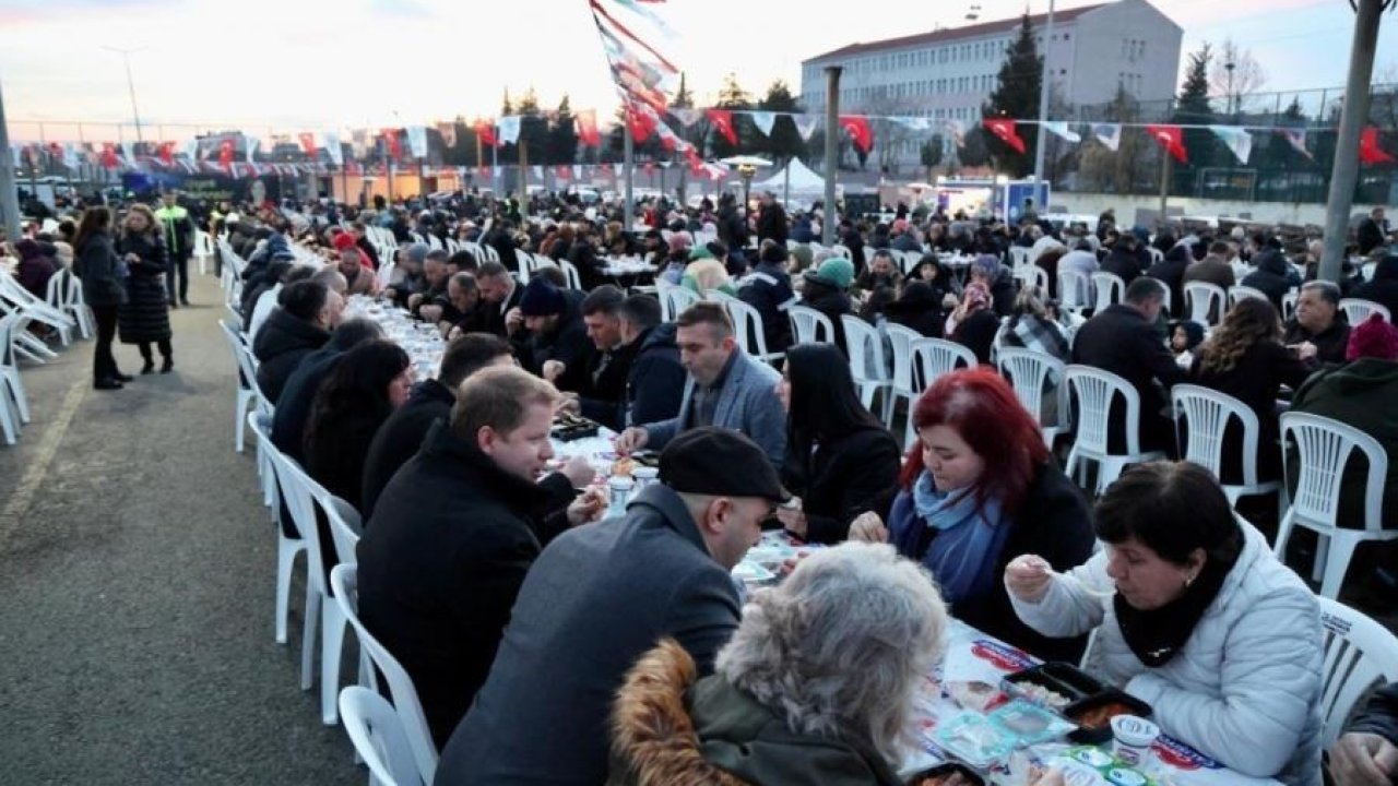 Büyükşehir’in gönül sofrası Ergene’de kuruldu