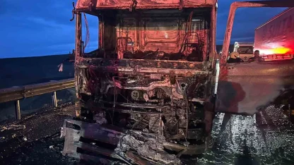 Çekici yanarak kullanılamaz hale geldi