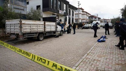 Denizli’de kamyonda tüfekle vurulmuş halde ölü bulundu