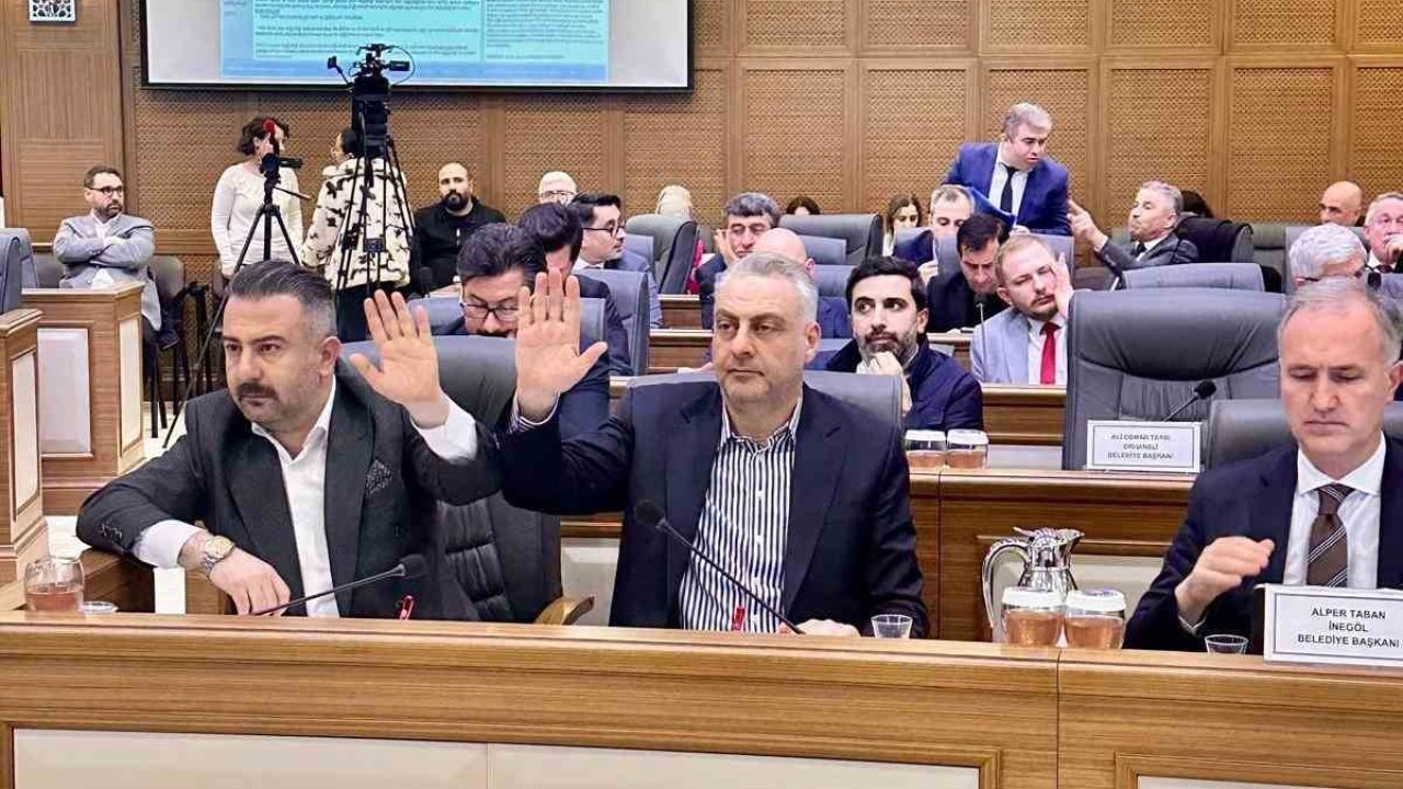 Deprem üzerinden siyaset yapanlara eleştiri: "Devlet ilk andan itibaren, tüm kademeleriyle sahadaydı"