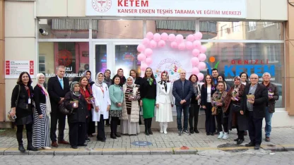 Dünya Kanser Gününde hastalar bir araya geldi